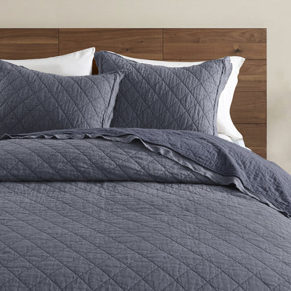 Washed Linen Quilt with Trim