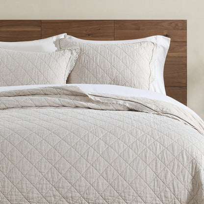 Washed Linen Quilt with Trim