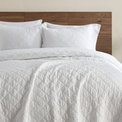 Washed Linen Quilt with Trim