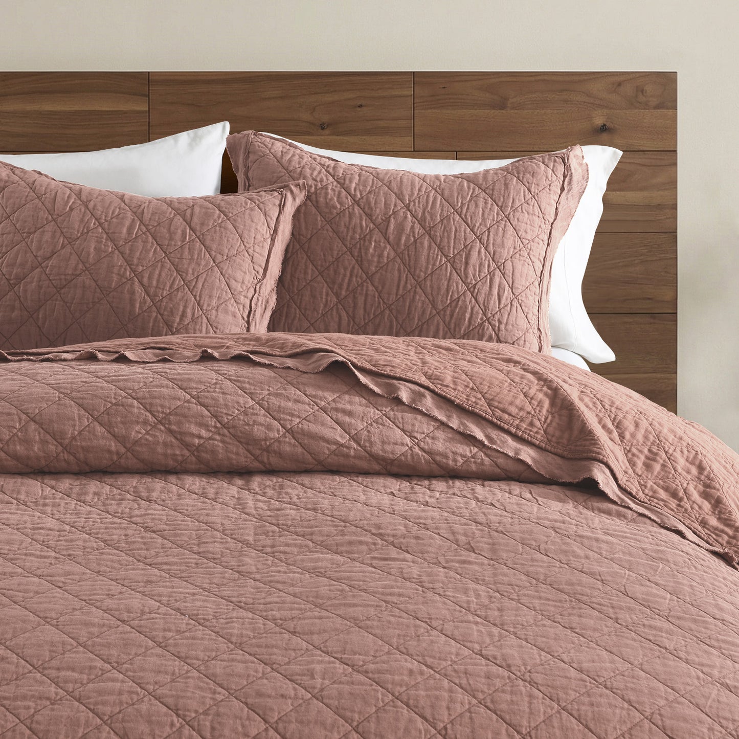 Washed Linen Quilt with Trim