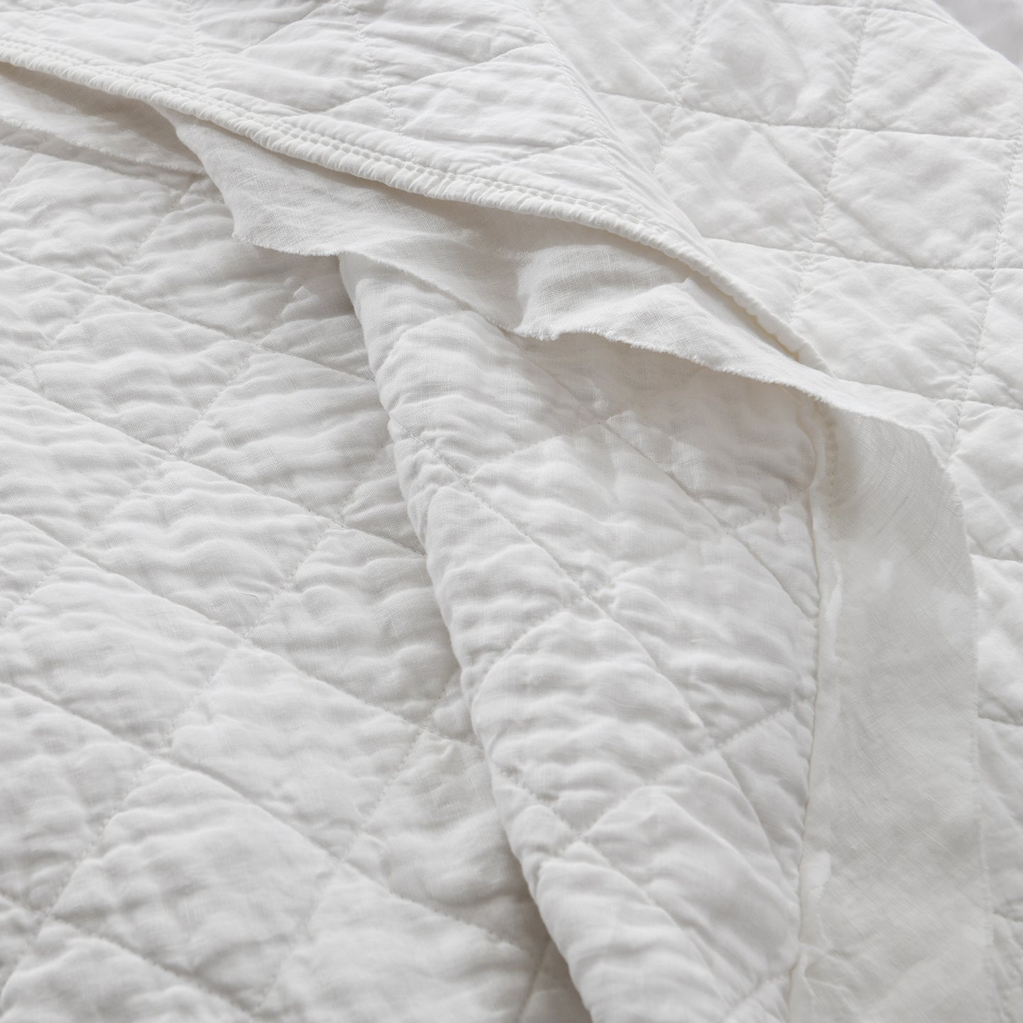 Washed Linen Quilt with Trim