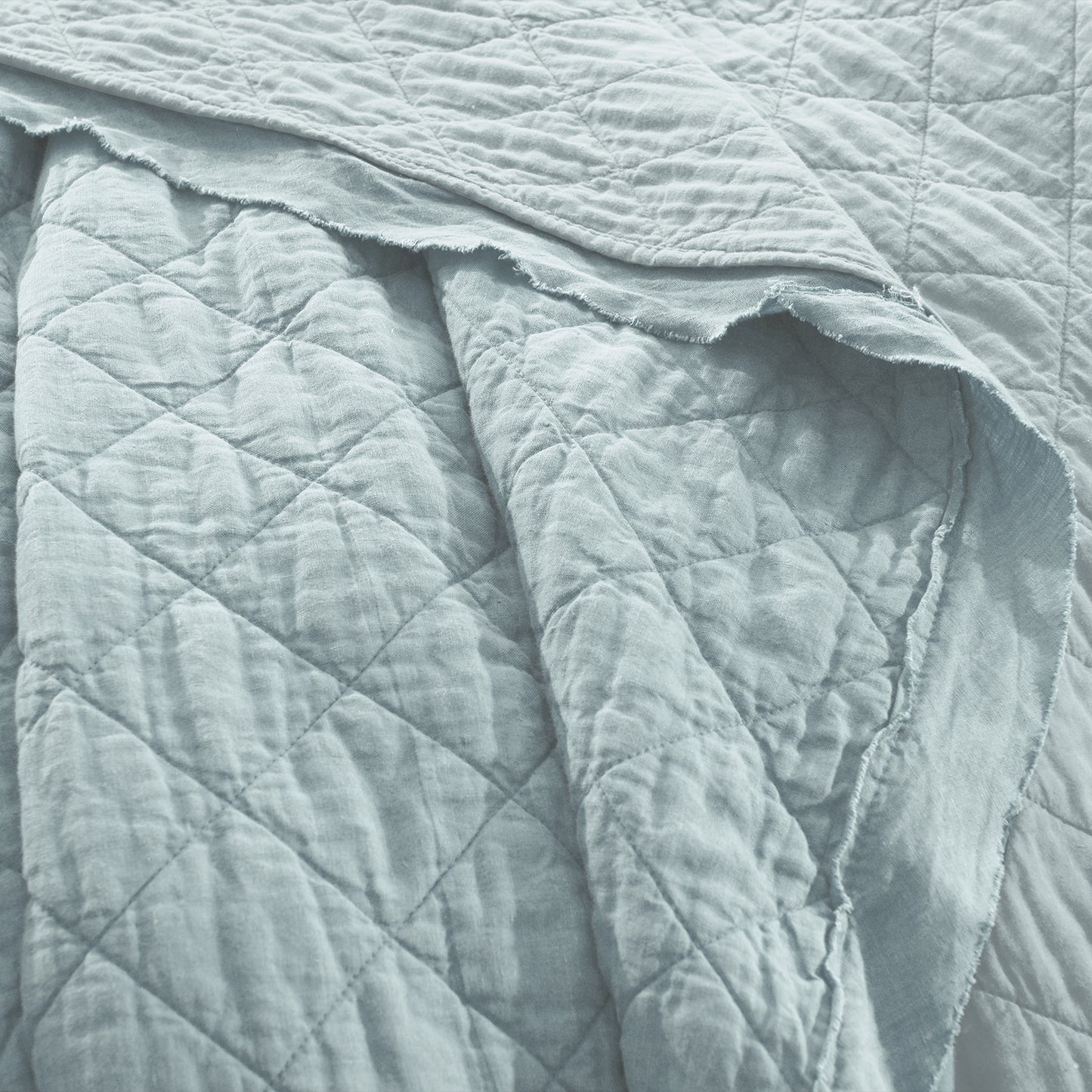 Washed Linen Quilt with Trim