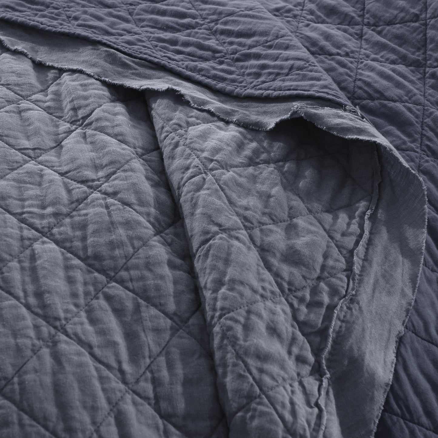 Washed Linen Quilt with Trim