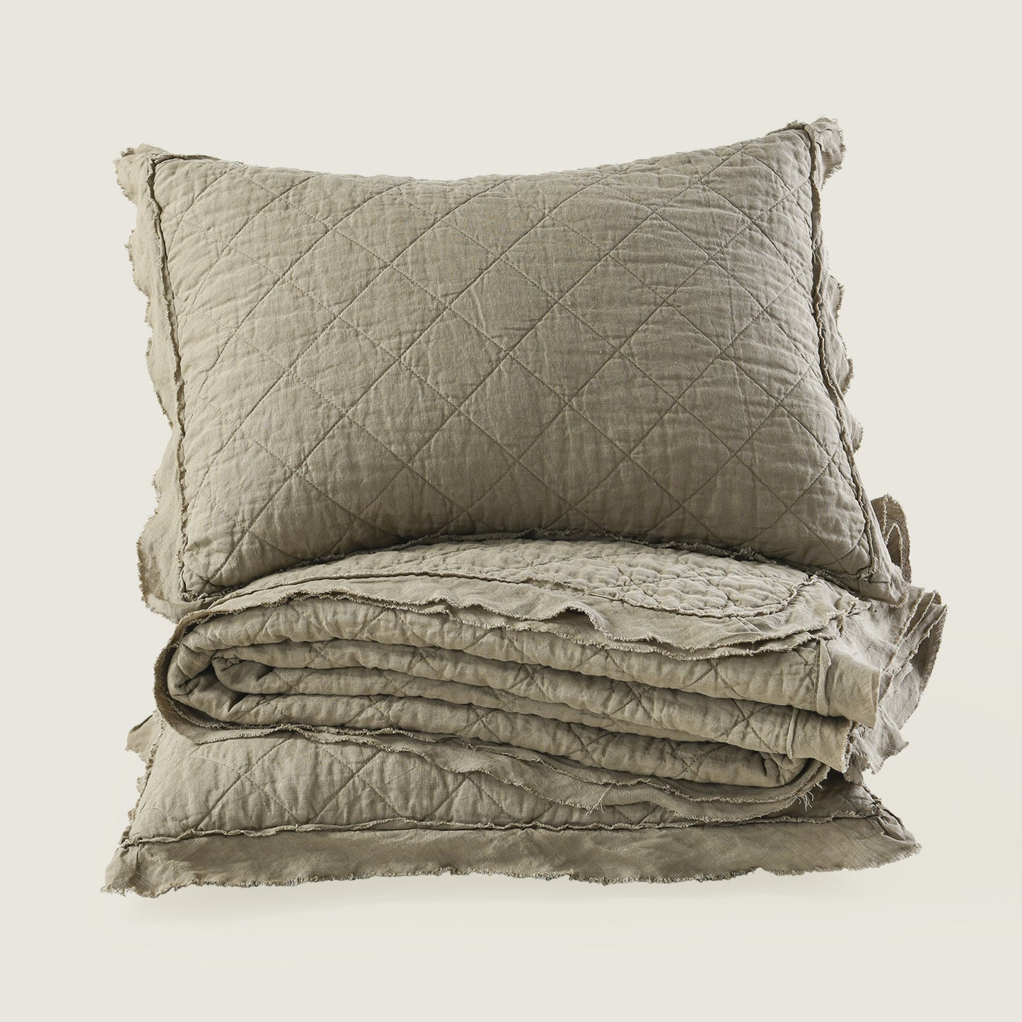 Washed Linen Quilt with Trim