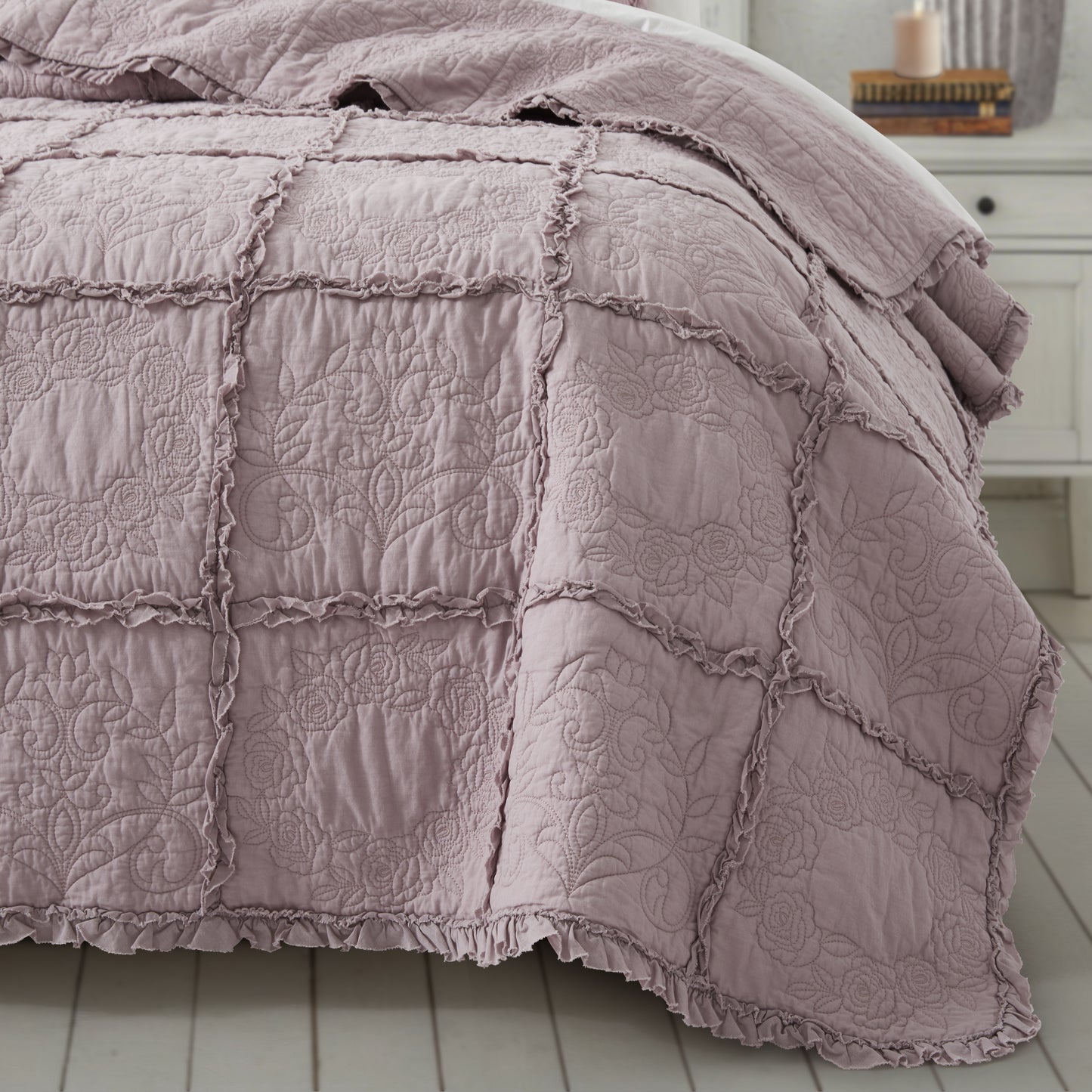 100% Cotton Heritage Ruffle Grid Shabby Chic Quilt