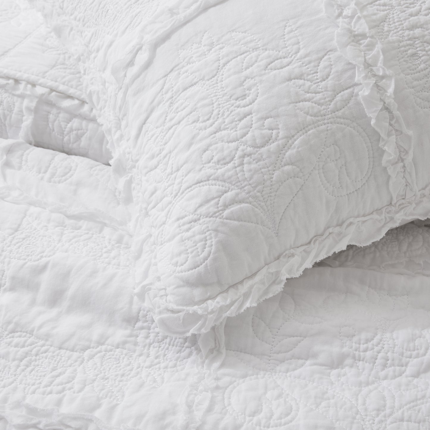100% Cotton Heritage Ruffle Grid Shabby Chic Quilt