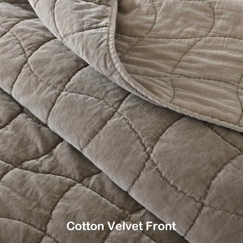 Velvet Cotton Cloud Quilt