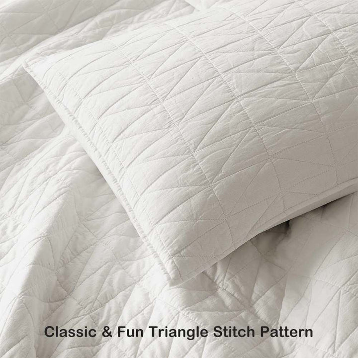Stone Washed Triangle Quilt Sets