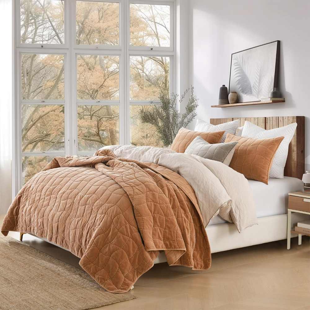 Velvet Cotton Cloud Quilt