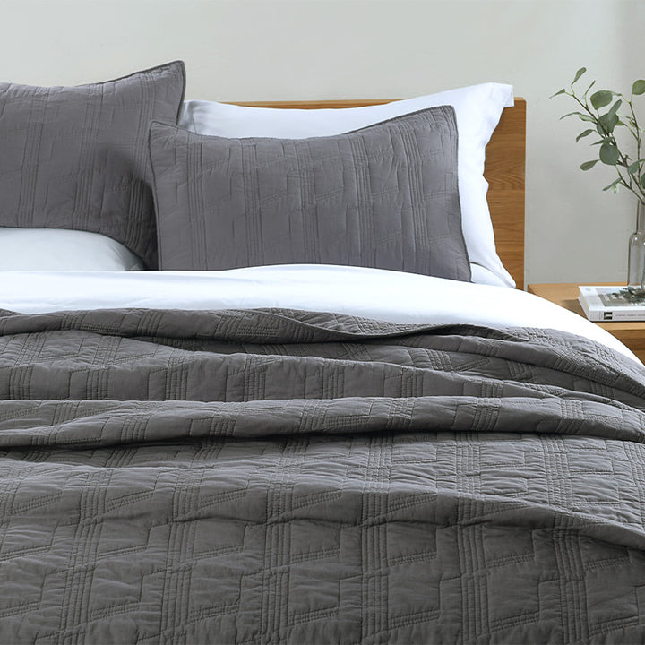 Enzyme washed 100% Cotton Quilt Set